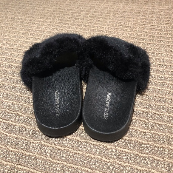 Steve Madden Slides - Picture 3 of 3